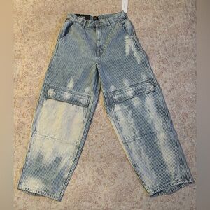 Urban Outfitters BDG High-Rise Extreme Baggy Jeans, NWT, Size 28